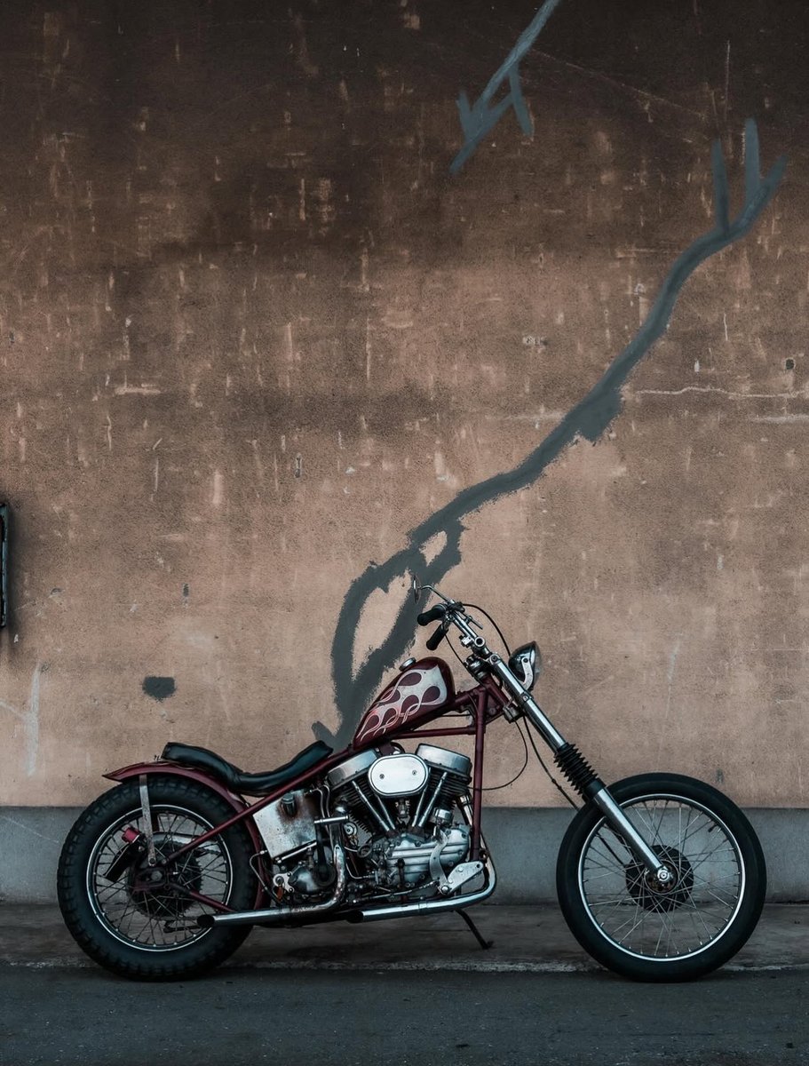 Only Pans with @_kzm.998_ photo from @gildmonkey_choppers #panheadsforever #onlypans #panheadchopper #choppershit #chopshit