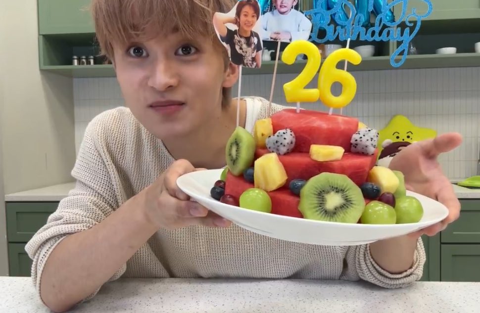 1uv9982's tweet image. 