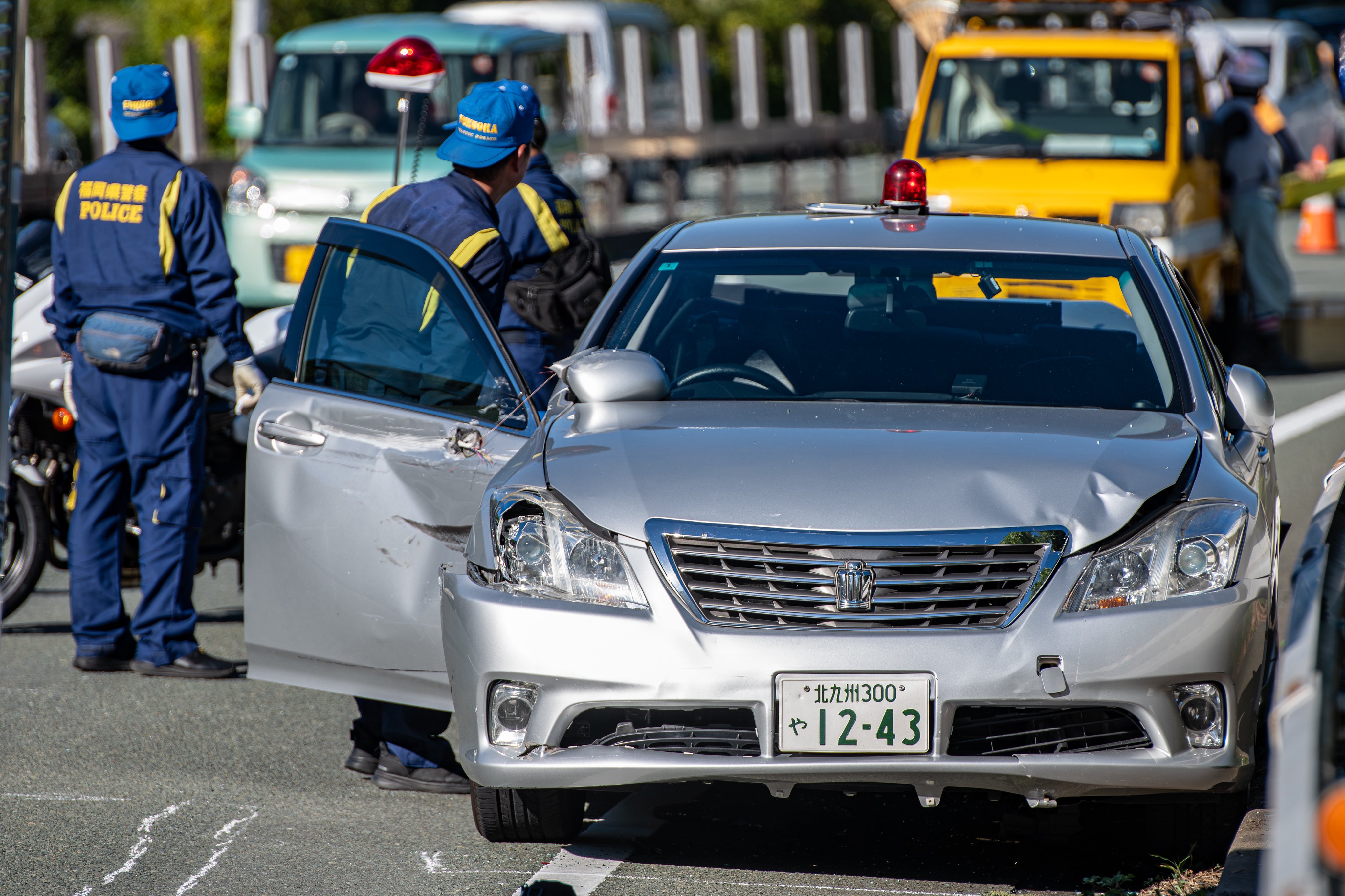 YH　事故処理車　2台 hqdefault.jpg