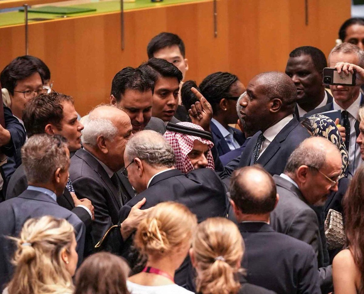State of Palestine (@palestine_un) on Twitter photo 🇵🇸 🇸🇦 Prime Minister, Dr. Mohammad Mustafa, with Foreign Minister HH Prince <a href="/FaisalbinFarhan/">فيصل بن فرحان</a> 🇵🇸 🇸🇦 Prime Minister, Dr. Mohammad Mustafa, with Foreign Minister HH Prince <a href="/FaisalbinFarhan/">فيصل بن فرحان</a>