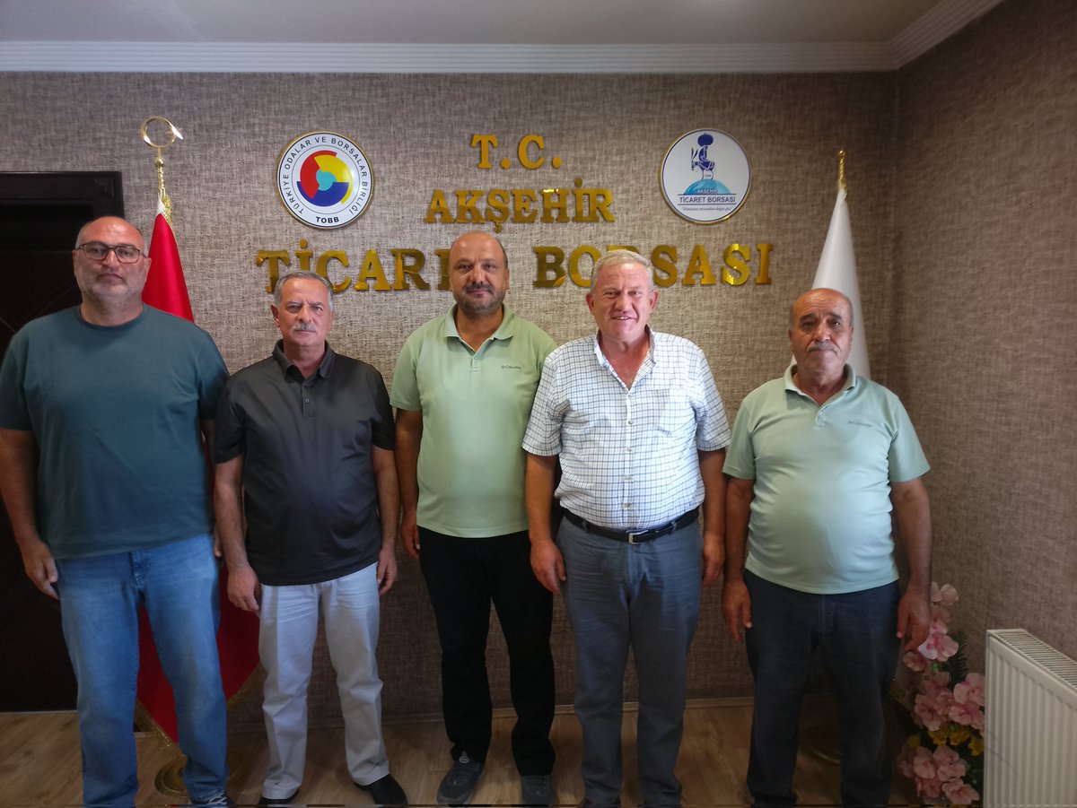 Borsamızda merhum Mustafa DOĞRU’dan boşalan  Yönetim Kurulu Başkanlığı görevine  ; 
Oy Birliği ile Çınar Galip AKYOL seçilmiştir.
Boşalan Yönetim Kurulu Üyeliğine de  Kazım ÜNVER gelmiştir.
Kendilerine ve Borsa Camiasına hayırlara vesile olmasını dileriz.