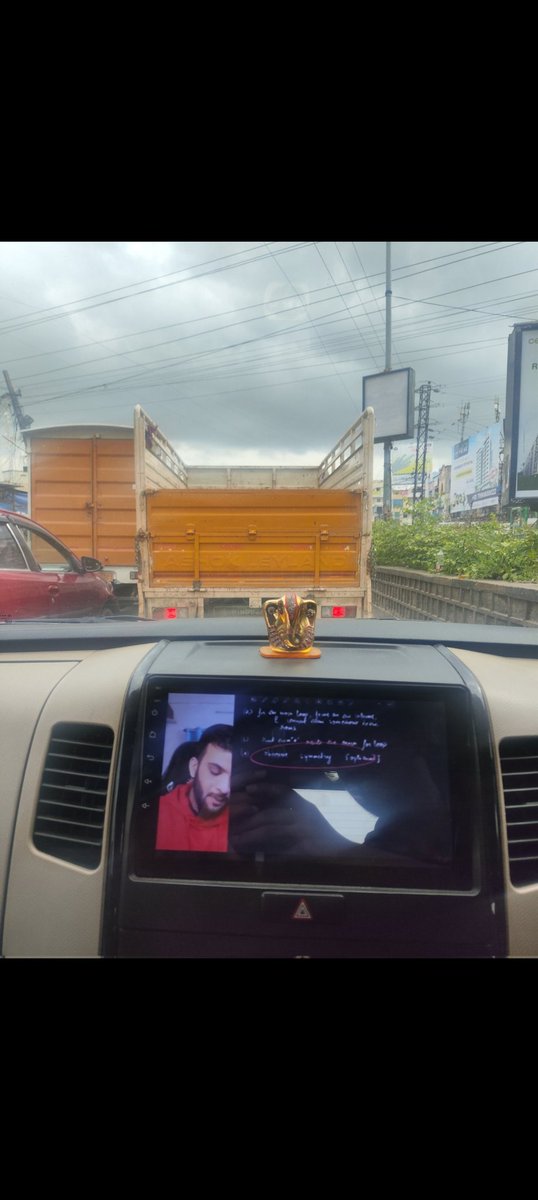 DSA in the car? Why not 😎
When Striver Bhaiya is teaching, traffic becomes a classroom.
DSA feels like watching a movie 🍿

Also, proud moment — TakeUForward has gone GLOBAL! 🌍
#DSA #Striver #TakeUForward #TechOnTheGo #CodingLife #LearnAnywhere #StriverBhaiya
