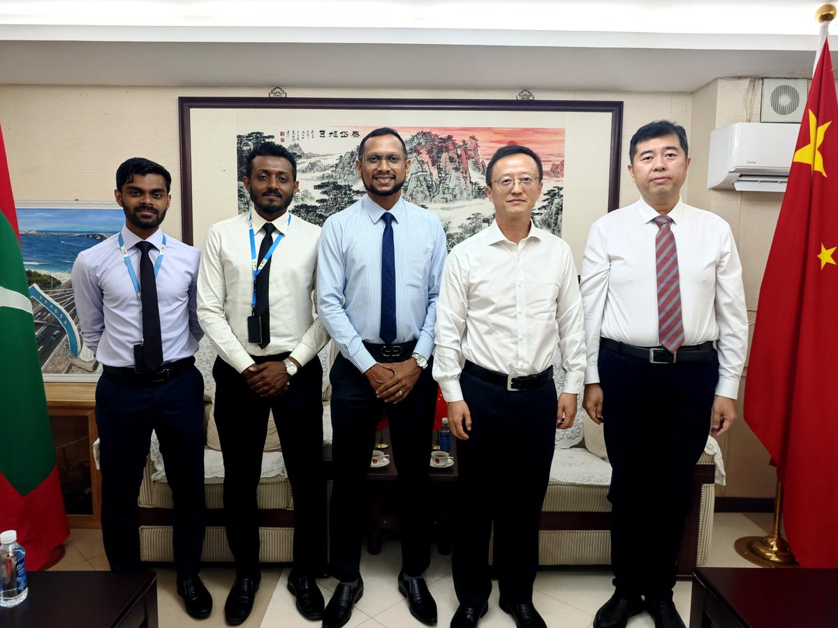 Glad to meet <a href="/ibrahimziyau/">ibrahim ziyau</a>, the managing director of the Business Center Corporation. 
We discussed a very interesting and inspiring topic: how to help Maldivian SMEs to further explore Chinese market. A few actions might be taken soon.