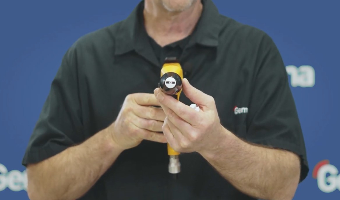 Jeff Hale reviews the NF20 Flat Jet Nozzle, a slotted nozzle that produces a fan spray, and its many benefits in this video on our YouTube channel, youtu.be/m8pcYwqegHU?si…, along with other tutorials! #optiflexpro #howtovideos #powdercoating #coatitwithgema #completeitwithgema