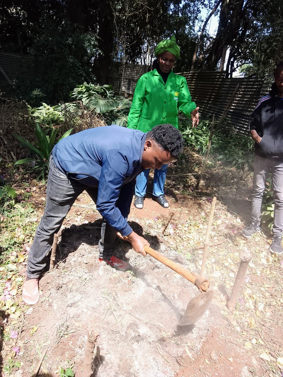 Mazingira Institute (@mazinstitute) on Twitter photo Today’s Focus: Organic Composting
Trainees learned how to turn kitchen & garden waste into rich, natural compost. This is a key step toward healthier soils and sustainable urban farming
Hands-on learning for greener cities!
Supported by <a href="/CanadaDev/">Development Canada</a> <a href="/RooftopsCanada/">Rooftops Canada/Abri</a> Today’s Focus: Organic Composting
Trainees learned how to turn kitchen & garden waste into rich, natural compost. This is a key step toward healthier soils and sustainable urban farming
Hands-on learning for greener cities!
Supported by <a href="/CanadaDev/">Development Canada</a> <a href="/RooftopsCanada/">Rooftops Canada/Abri</a>