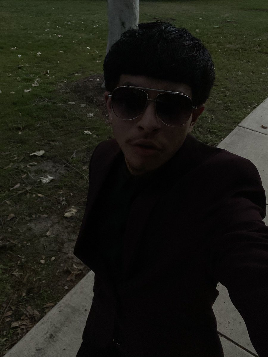 GabrielBad67853's tweet photo. #lonely #solo #Trending https://t.co/ssQ44OhrMh