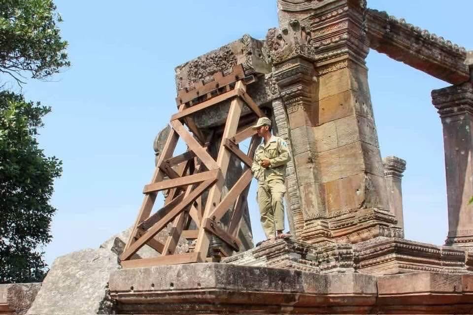 Preah Vihea Temple at Cambodia បែកបាក់ដោយសារតែថៃ.                                International Justices For Khmer.              #ExposeThailandLies                                     #TruthFromCambodai