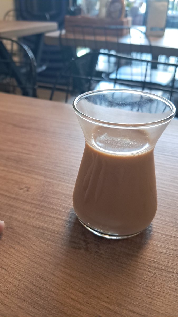 akıyor konumunda akmakta