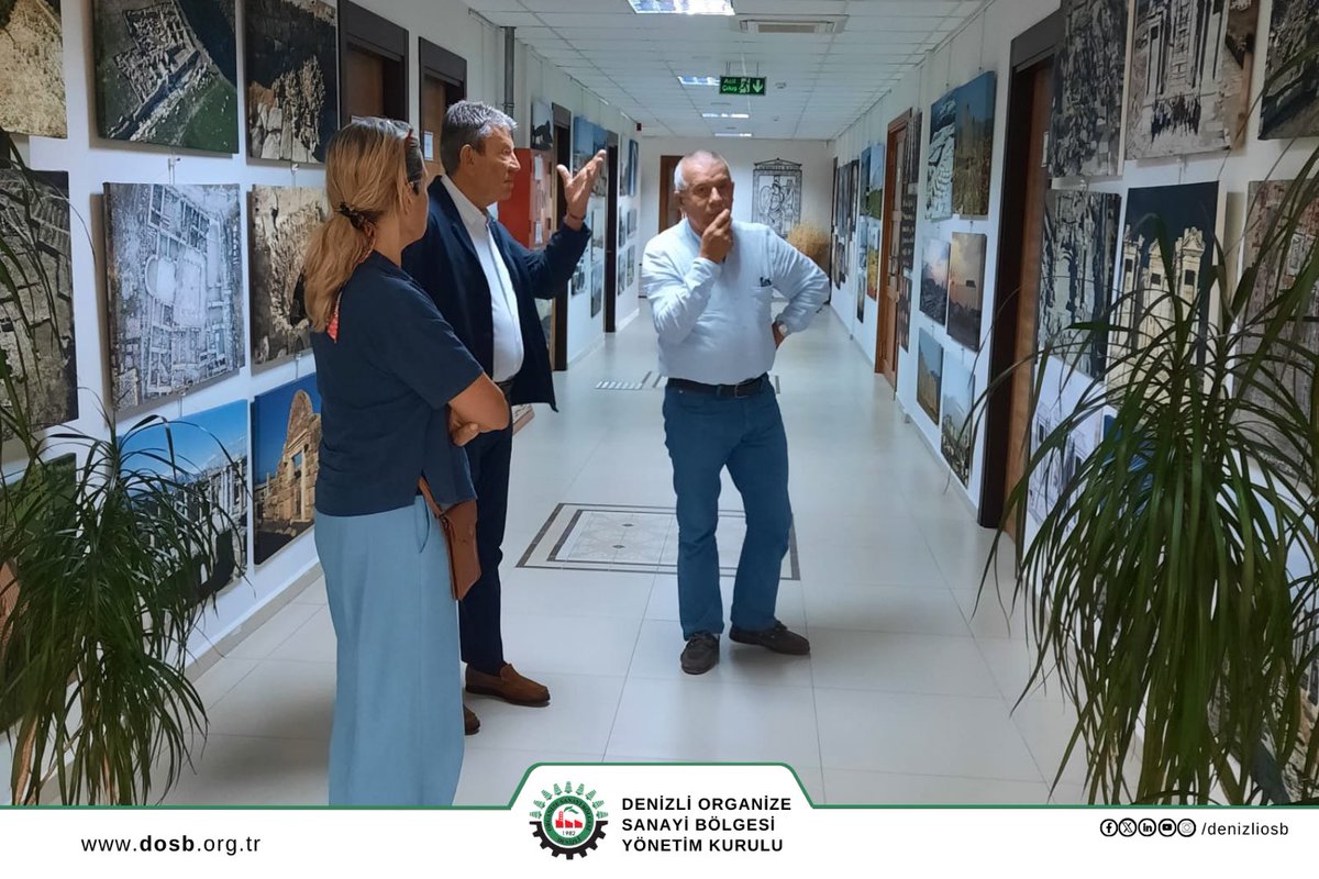 DenizliOsb's tweet image. 📍Denizli OSB Başkanı Derya Baltalı ve Bölge Müdürü Ahmet Taş, Laodikeia Kazı Başkanı Prof. Dr. Celal Şimşek’i ziyaret etti.
🎯 Sanayi-kültür iş birlikleri, kazı çalışmaları ve tarihi mirasın korunması üzerine görüşüldü.
#DenizliOSB #Laodikeia #KültürelMiras