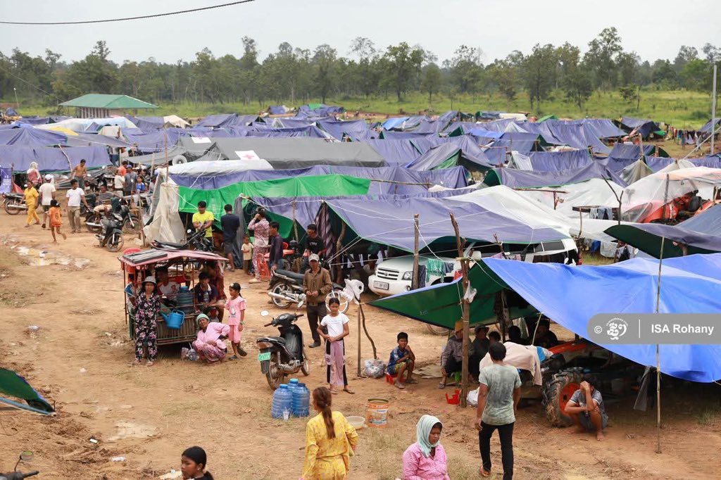 Yujin10854178's tweet photo. Bombing civilians isn’t defense — it’s violence. Stop hiding the truth behind lies. 
#ExposeThailandLies 
#JusticeForCambodia https://t.co/lapSRYxmKt
