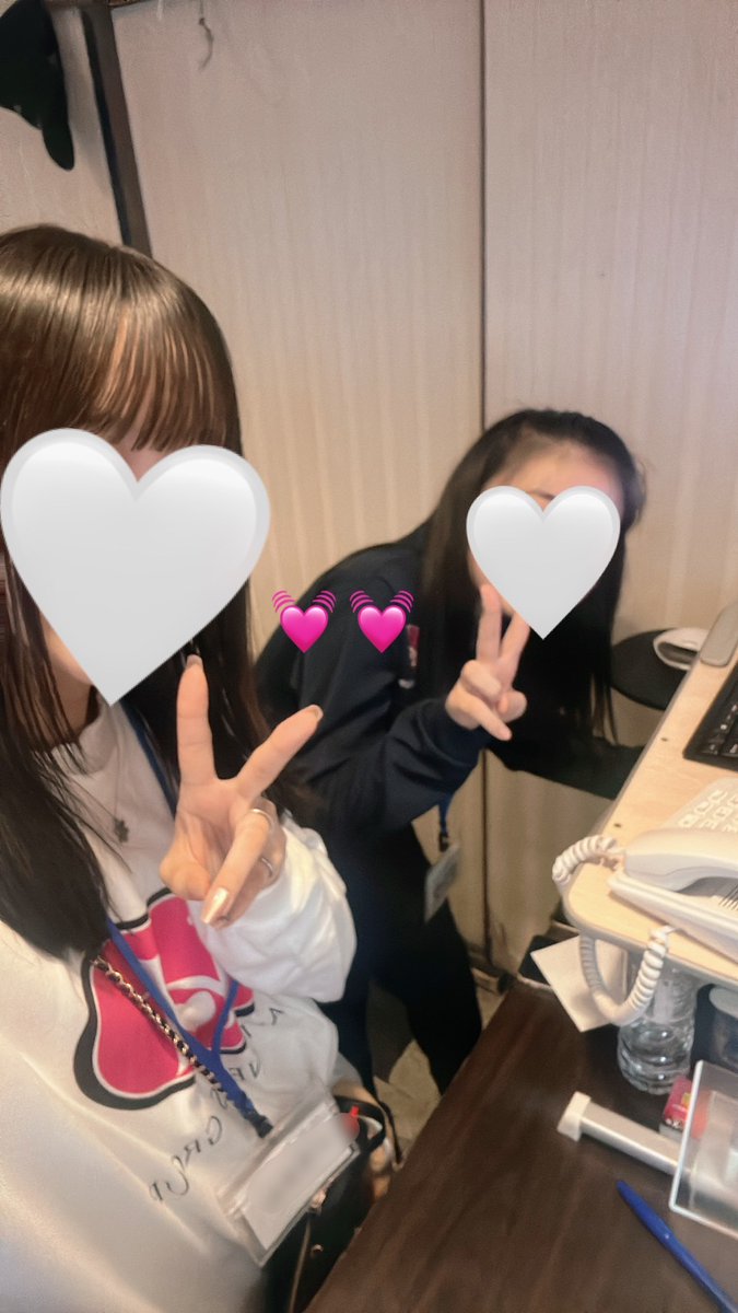 【池袋】
安心してください！！
ハピネスには女性スタッフが沢山います🥰
面接も女の人なんですね！とこないだも言っていただき、
安心しました☺️
とのお声いただきました！
女性同士でお仕事について語り合いましょう！