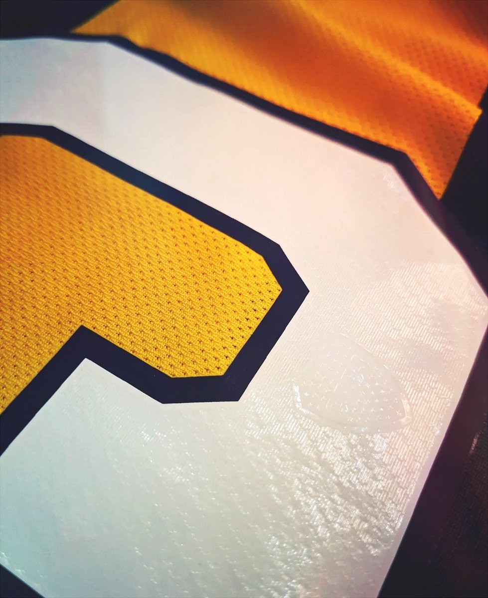 g4ryw4lker's tweet image. Long sleeve Boca authentic home with Paredes 5 is on the way 🔵🟡

Away LS authentic is also en route.

Both LS authentic versions sold out in under 10 mins this week!

#BocaJuniors #KitCommunity #FootballShirts