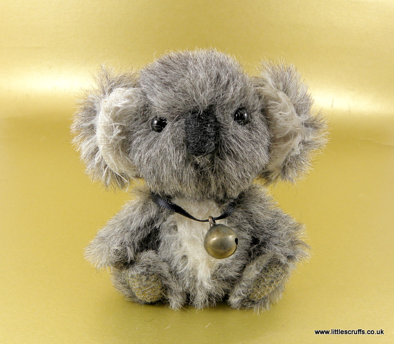 littlescruffs's tweet photo. Kola the Koala, Ray a bear made from an old bear , a Soldier Bear and Frederick are my latest Little Scruffs -Please take a look at my website for other bears, dogs and animals  *|https://t.co/j2kpOxoOgU|* https://t.co/Z3mQyV9nC5