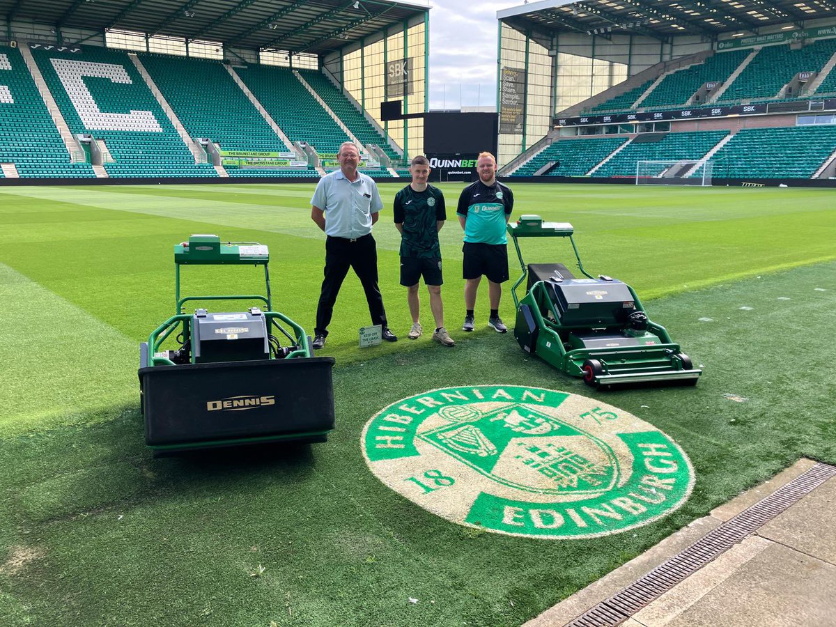 DennisMowers's tweet photo. We’re proud to see another ES-34R rotary mower and ES-860 cylinder mower installed at Easter Road. These battery-powered machines are helping the grounds team take their surfaces to the next level with precision, power and zero emissions. 🌱🔋

As Scotland’s greenest football club and the first in the country to join the UN Sports for Climate Action Framework, Hibernian FC continues to lead the way in sustainable grounds management. The move to battery-powered turf care isn’t just practical- it’s a clear commitment to a greener future. 💚

Big thanks to the Hibs grounds staff for their continued trust in Dennis!

Read more here https://t.co/v0C3jqeEIl

#DennisMowers #ES34R #ES860 #BatteryPower #GroundsTeam #SustainableTurfCare #HibernianFC #FootballGrounds #PitchPerfection #MadeInBritain #EcoFriendlyGroundskeeping #UNSportsForClimateAction