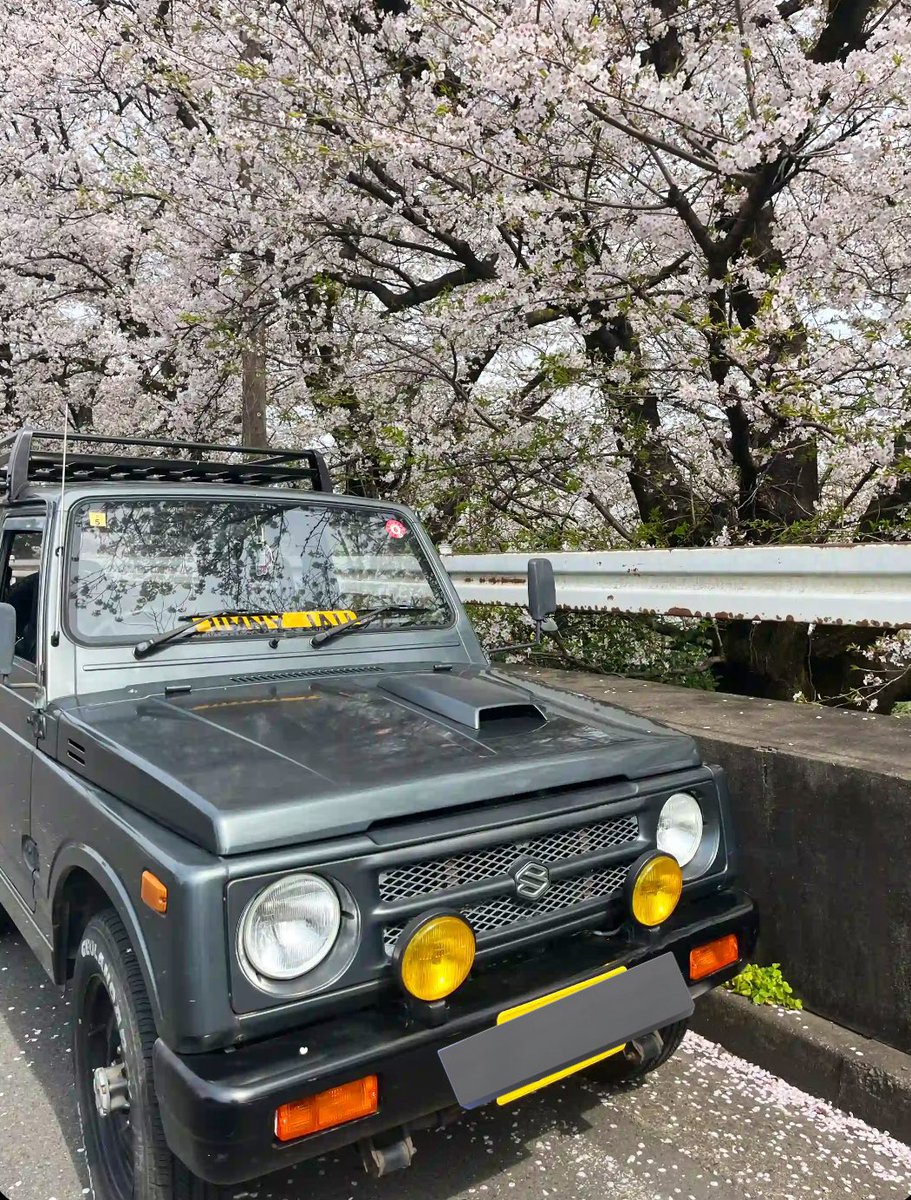 LABnosuke's tweet image. いつもこの愛車といろんなとこにお出かけ！古いから不便な部分は色々あるけどほんとにいい車！