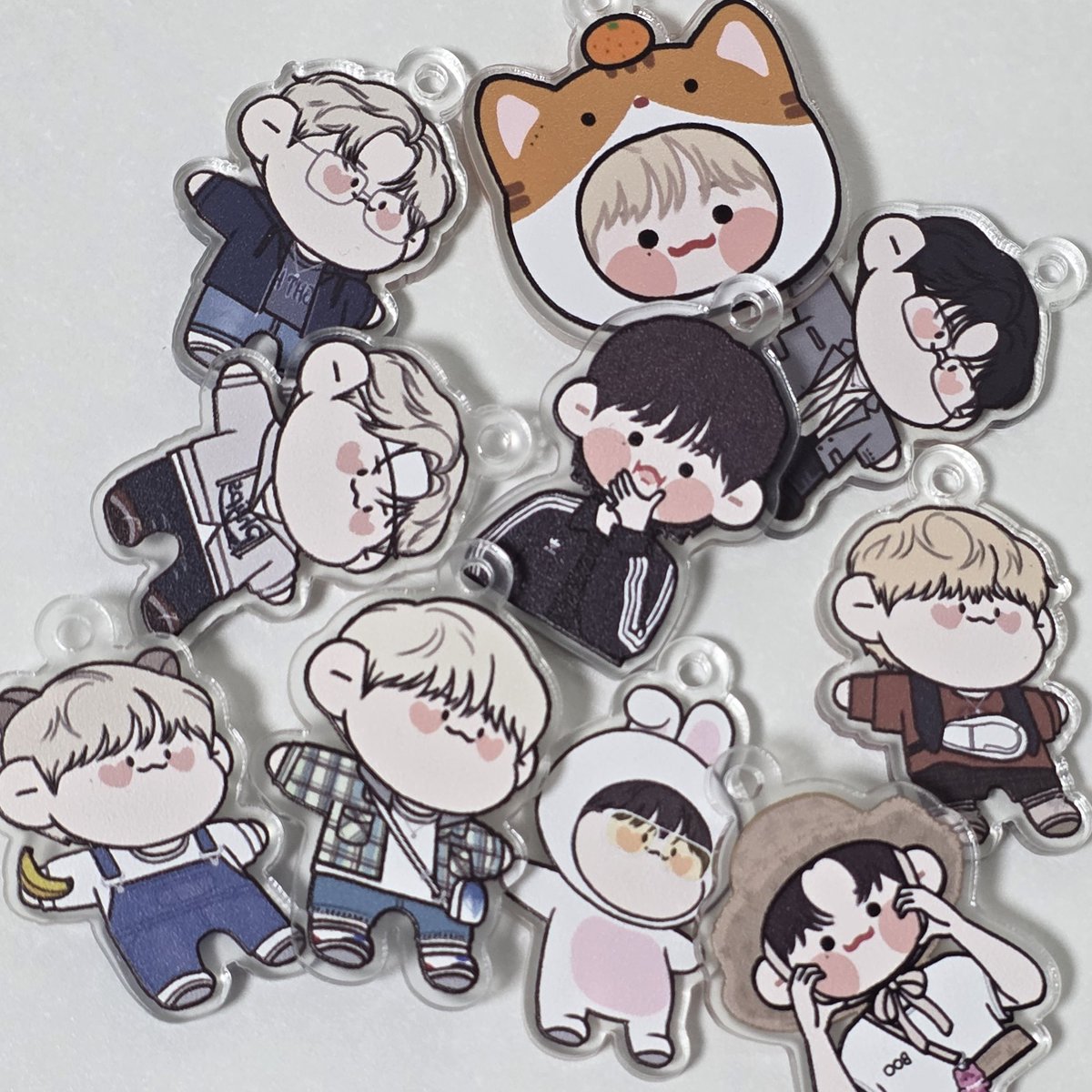 #rt추첨

뿌냥 그립톡과 키링 랜덤 2종 드립니당 🫶🏻
** 배송은 끼택만 가능합니다

당발은 8월어느날