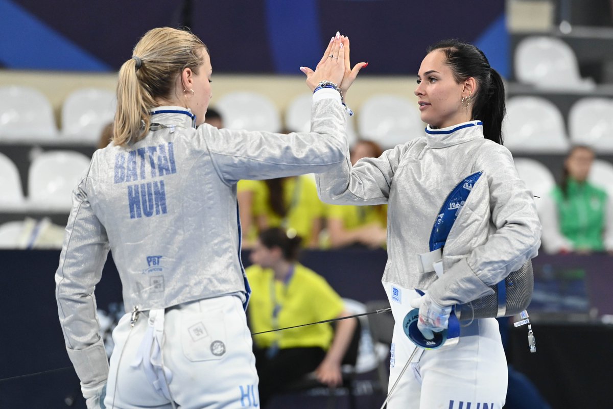 ⚡ Fierce duels and unforgettable strikes lit up the women’s team sabre T16 and T8!
We now have our final four contenders: 🇫🇷 France, 🇭🇺 Hungary, 🇰🇷 Korea, and 🇯🇵 Japan! 🔥Who will claim the crown at #Tbilisi2025? 🏆

#FencingWorldChampionships #FIE #Fencing #Escrime #Esgrima
📸