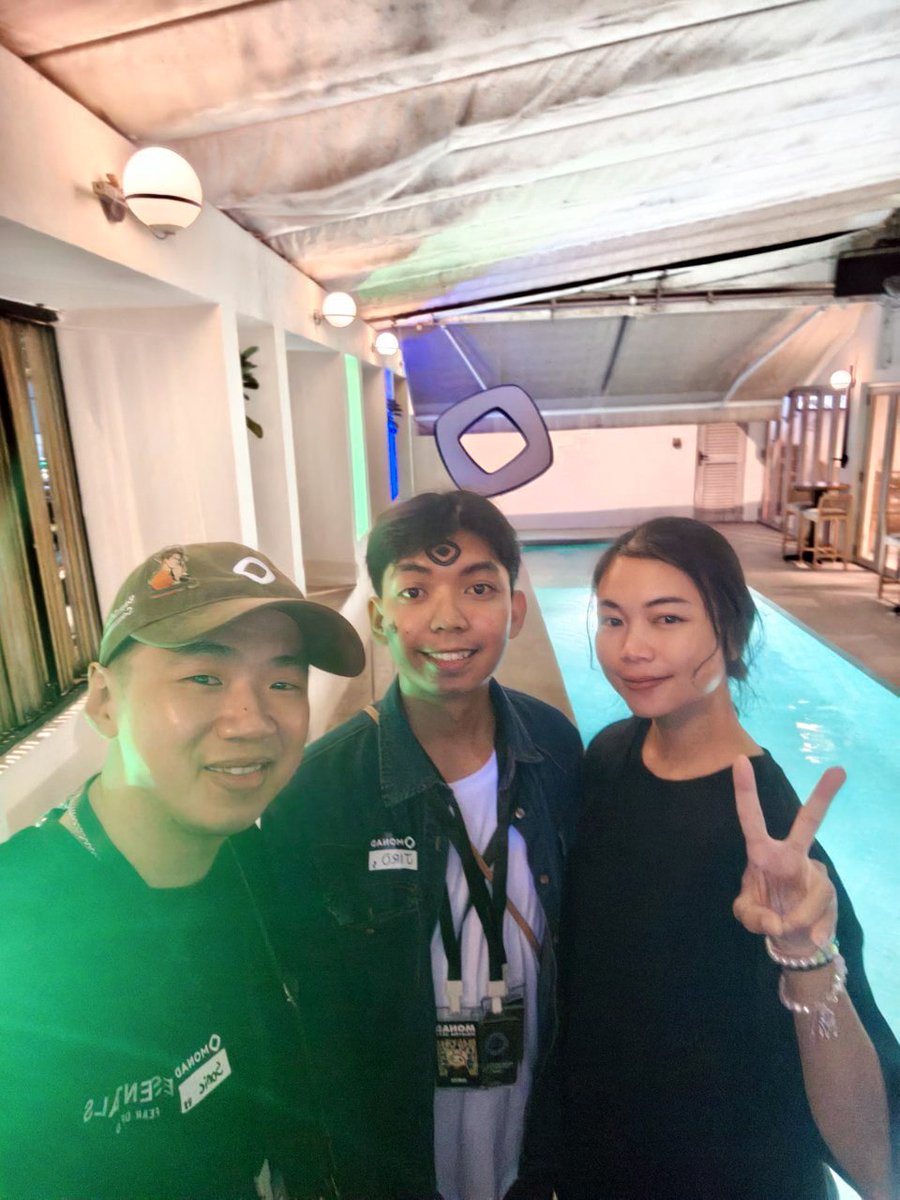 SonicFiringZ (@sonicfiringz) on Twitter photo Moving on to the last few, we have <a href="/CommanderJiro/">JIRO.nad β</a> and <a href="/thisisfin_/">This is Fin</a>!
Heh... Communicating with fin is really just maxed out toughlove. But she's seriously a strong woman with her "shoo shoo sonic if you're not gonna drive away i'll have to stand here holding this big box of Moving on to the last few, we have <a href="/CommanderJiro/">JIRO.nad β</a> and <a href="/thisisfin_/">This is Fin</a>!
Heh... Communicating with fin is really just maxed out toughlove. But she's seriously a strong woman with her "shoo shoo sonic if you're not gonna drive away i'll have to stand here holding this big box of