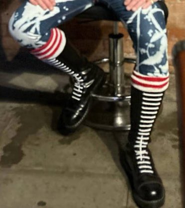 It’s Wallet Wednesday and there’s no better way of celebrating than heading to my throne and sending a coffee.