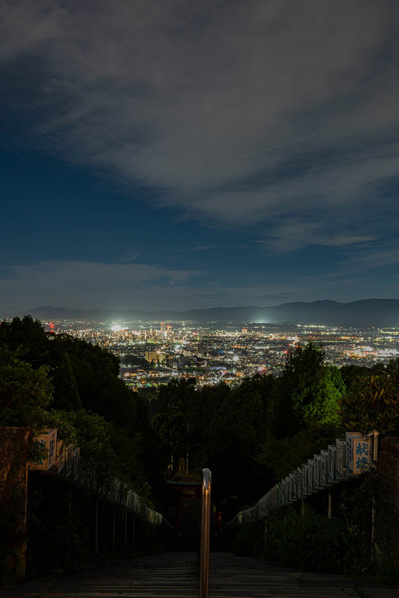 FreeCameraMan06's tweet photo. 高良山から見た夜景📷️
#高良山
#高良大社 
#久留米市 
#夜景 
#福岡カメラ https://t.co/pwmMHLobdD