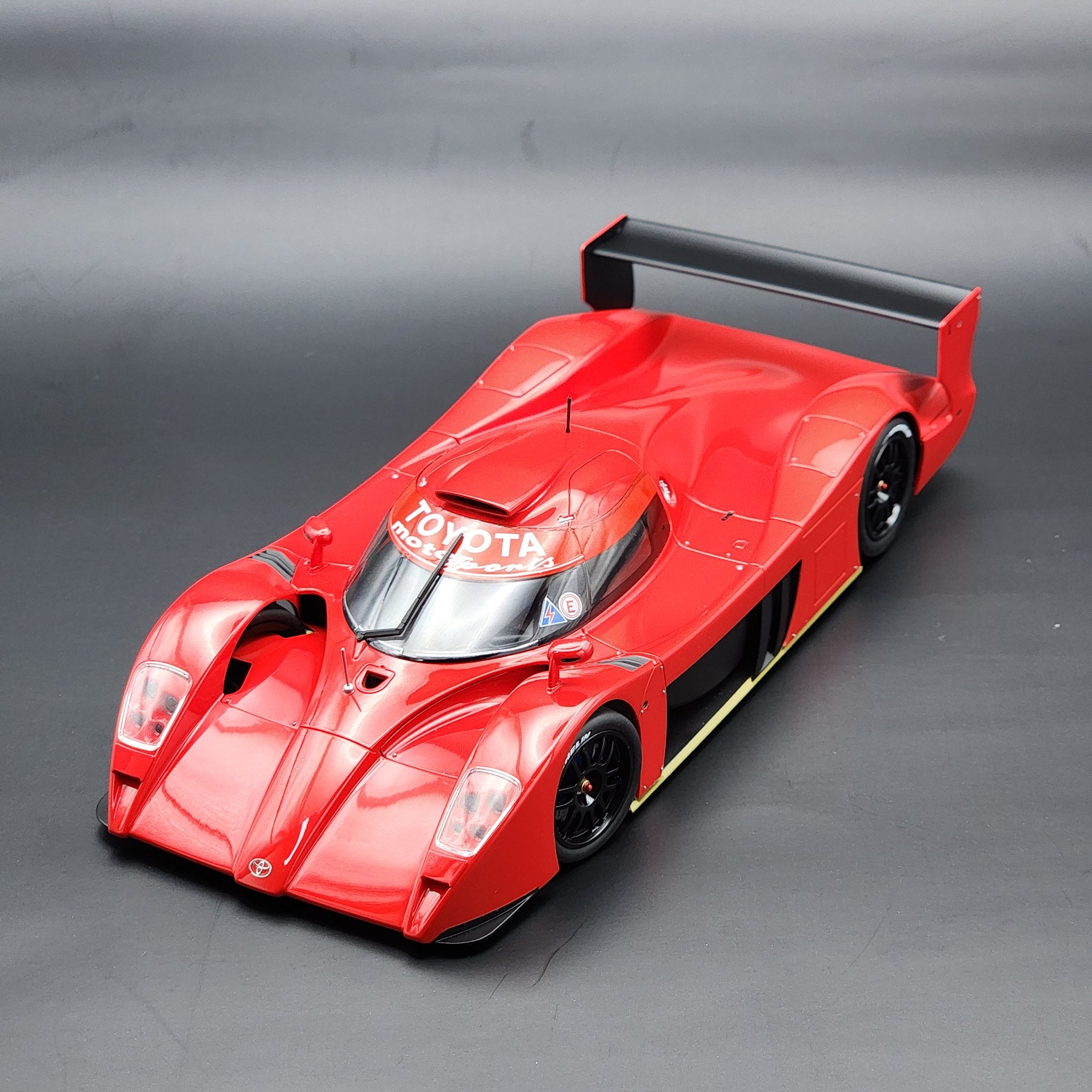 【直筆サイン入り】 Toyota GT one モデルカー hqdefault.jpg
