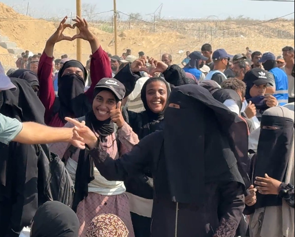 This is what it looks like when you get aid distribution in Gaza right.