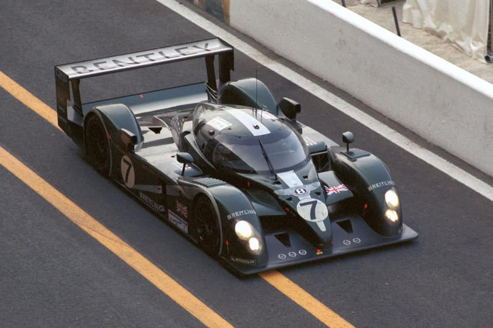 endurancemagfr's tweet photo. ๐ณ๐ ๐ด๐๐๐ ๐จ๐๐๐๐๐๐๐ ๐
๐ Bentley Speed 8 | Tom Kristensen - Rinaldo Capello - Guy Smith.
โ 24 Heures du Mans 2003.
(๐ธ Karsten Denecke). #LeMans24 #Bentley #Speed8 #EnduranceRacing #Picoftheday https://t.co/0kxI4mXdm2