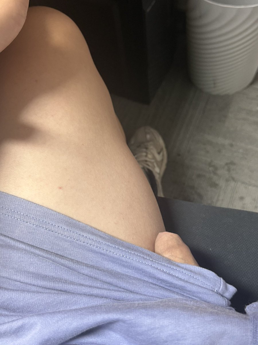 办公室露出，这就是不穿内裤的便利