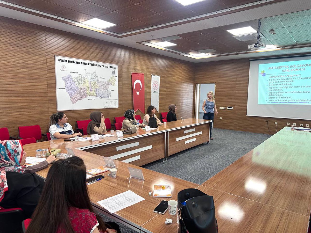 Mardin İl Sağlık Müdürlüğü (@mardinilsaglik) on Twitter photo Müdürlüğümüz Halk Sağlığı Hizmetleri Başkanlığı Toplum Sağlığı Hizmetleri Birimi tarafından yürütülen; İlimiz Kamu Hastanelerinde görev yapan Ebelere yönelik yapılan Rahim İçi Araç (RİA) Teorik Eğitimi başlamıştır.
<a href="/halksagligigm/">Halk Sağlığı Genel Müdürlüğü</a> <a href="/sbsggm/">Sağlığın Geliştirilmesi</a> Müdürlüğümüz Halk Sağlığı Hizmetleri Başkanlığı Toplum Sağlığı Hizmetleri Birimi tarafından yürütülen; İlimiz Kamu Hastanelerinde görev yapan Ebelere yönelik yapılan Rahim İçi Araç (RİA) Teorik Eğitimi başlamıştır.
<a href="/halksagligigm/">Halk Sağlığı Genel Müdürlüğü</a> <a href="/sbsggm/">Sağlığın Geliştirilmesi</a>