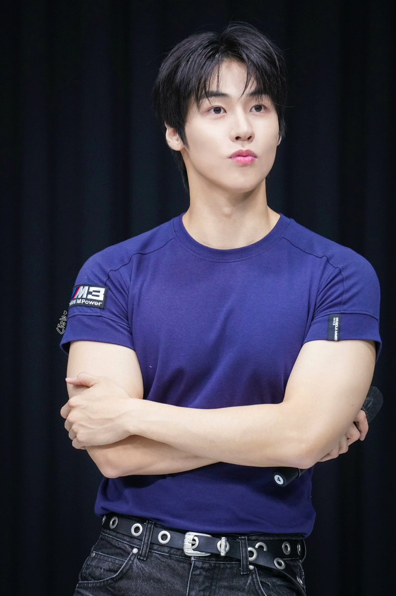 cielo_201014's tweet image. 250729 뮤직아트 팬사인회

캡틴

#NFlying #엔플라잉 #이승협 #뮤직아트 #팬싸 #만년설 #Everlasting