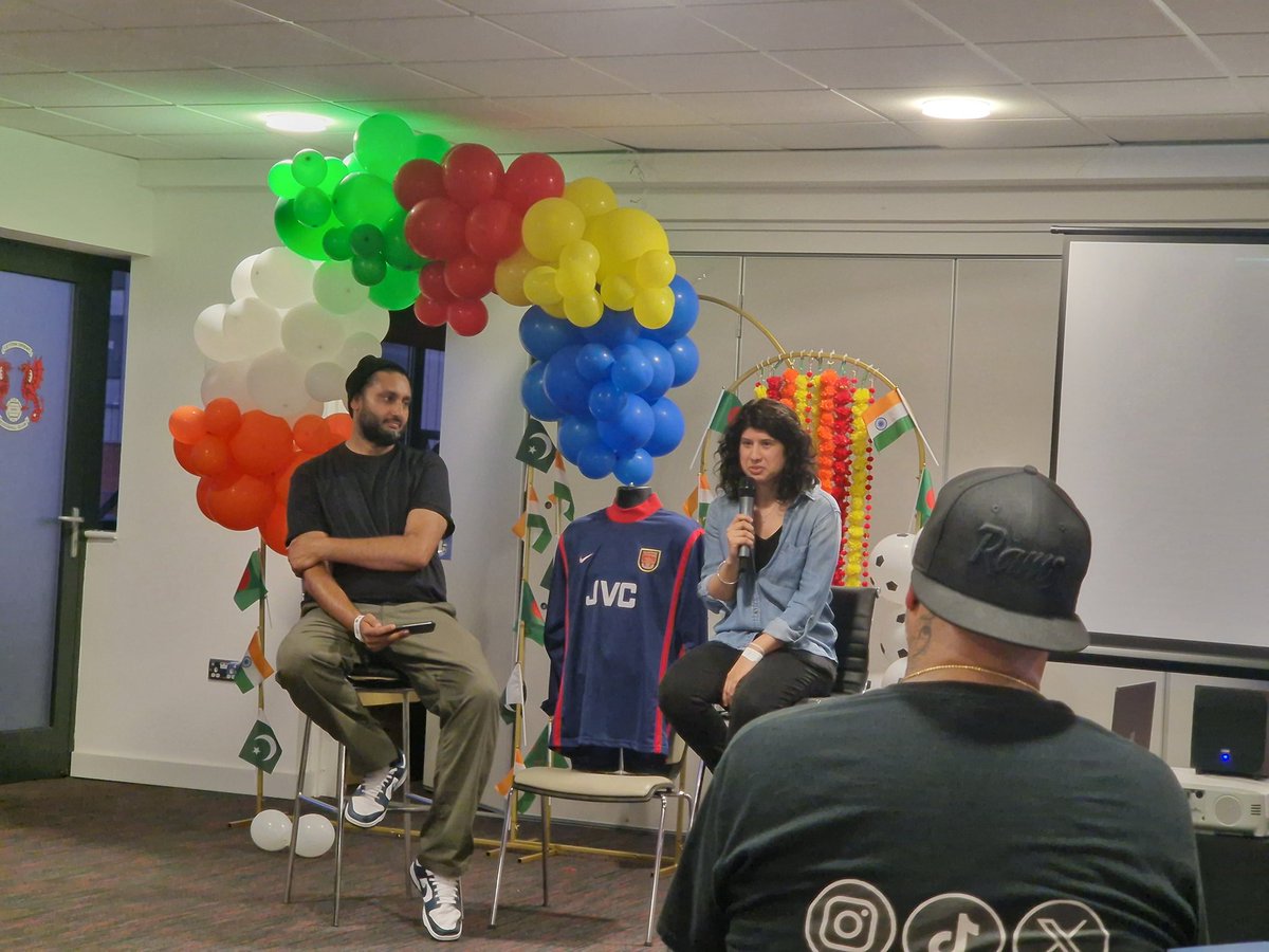 Learned a lot from listening to trailblazing South Asian footballers speaking about their experiences, at the South Asian Heritage Month celebration hosted by <a href="/ThePunjabiOs/">The Punjabi O’s</a>, <a href="/desiballers/">DesiBallers</a>, <a href="/DevTrehan/">Trehan Football</a> &amp; <a href="/browntownrising/">Brown Town Rising</a> at Leyton Orient. Inspiring stories, but much work still to do