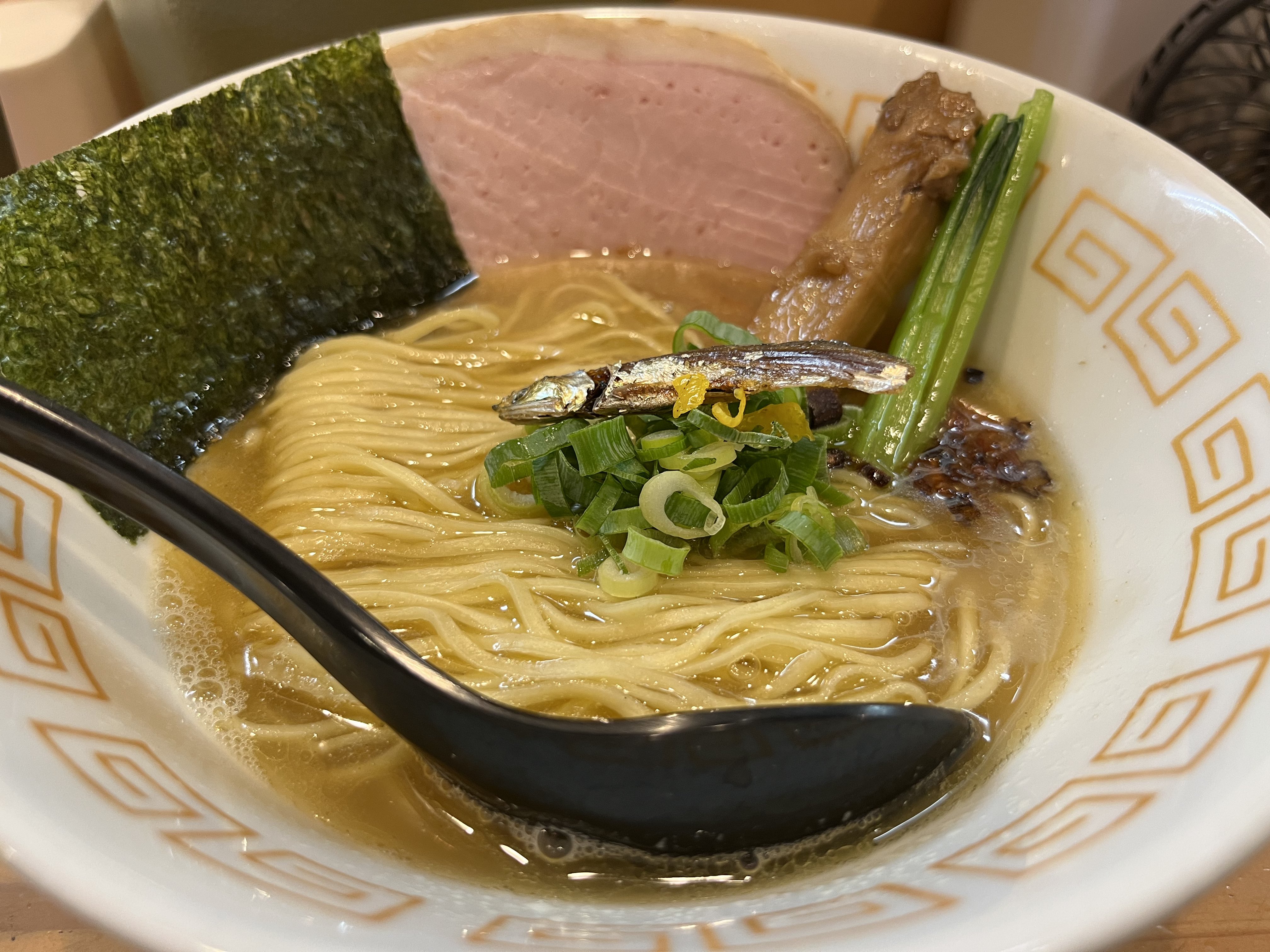「田原系ラーメン」 Extremely delicious] The seafood ramen with raw seaweed