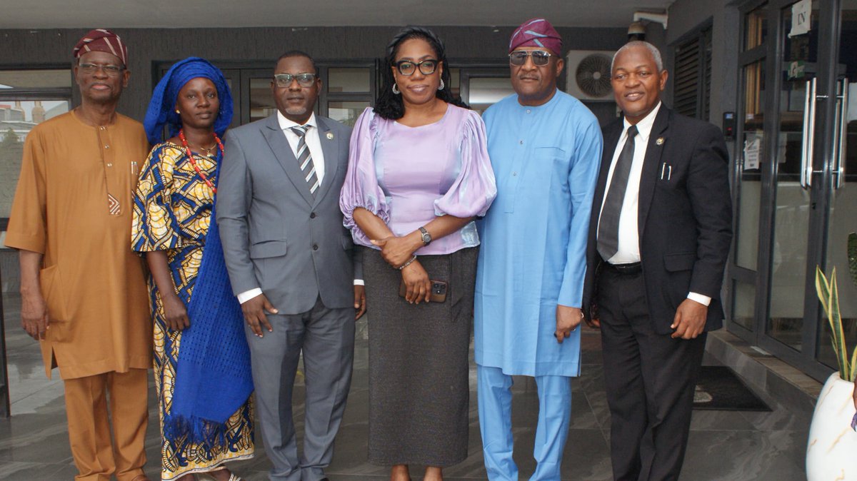 L-R; Chairman L/S Community Development Advisory Council, Alhaji Amusat Azeez Aremu; Yoruba Language Consultant, Lagos State House of Assembly, Mrs Olajide Adejoke Deborah; Representative of the Permanent Secretary, Ministry of Economic Planning and Budget (MEPB), Dr. Olayinka