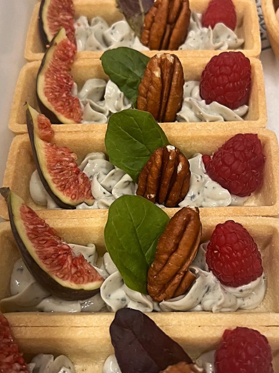 thoroughbreads's tweet image. Today we had the pleasure of serving a stunning selection of handcrafted canapés for a corporate client in the heart of Cambridge. From delicate smoked salmon blinis to fresh fruit tartlets, each bite was designed to impress.

🍴 Enquire now – let’s elevate your next event!