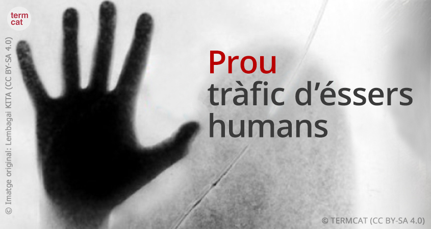 Termcat (@termcat) on Twitter photo 🔹 Dia Mundial contra el Tràfic de Persones
Hi ha persones que són víctimes de xarxes de tràfic d'éssers humans, una de les violacions dels drets humans més terribles que hi ha, o de xarxes de contraban de persones
Aquí en parlem 👇
terminologiajuridica.cat/ca/actualitat/…
<a href="/termdret/">Termes jurídics</a> 🔹 Dia Mundial contra el Tràfic de Persones
Hi ha persones que són víctimes de xarxes de tràfic d'éssers humans, una de les violacions dels drets humans més terribles que hi ha, o de xarxes de contraban de persones
Aquí en parlem 👇
terminologiajuridica.cat/ca/actualitat/…
<a href="/termdret/">Termes jurídics</a>