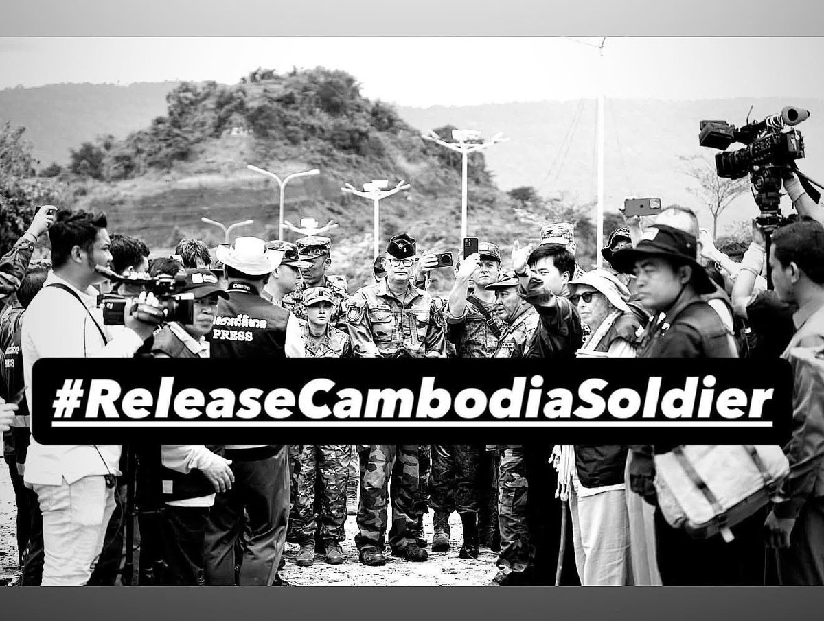 MrrPhorn8's tweet photo. REAKING:‼️🩸After CeaseFire, Thai soldiers arrested 20 Cambodian soldiers (one escaped, two suspected dead) 
#JusticeForCambodia 
#ReleaseCambodianSoldiers
#ExsposeThailandLies https://t.co/5EWFtuL5dS