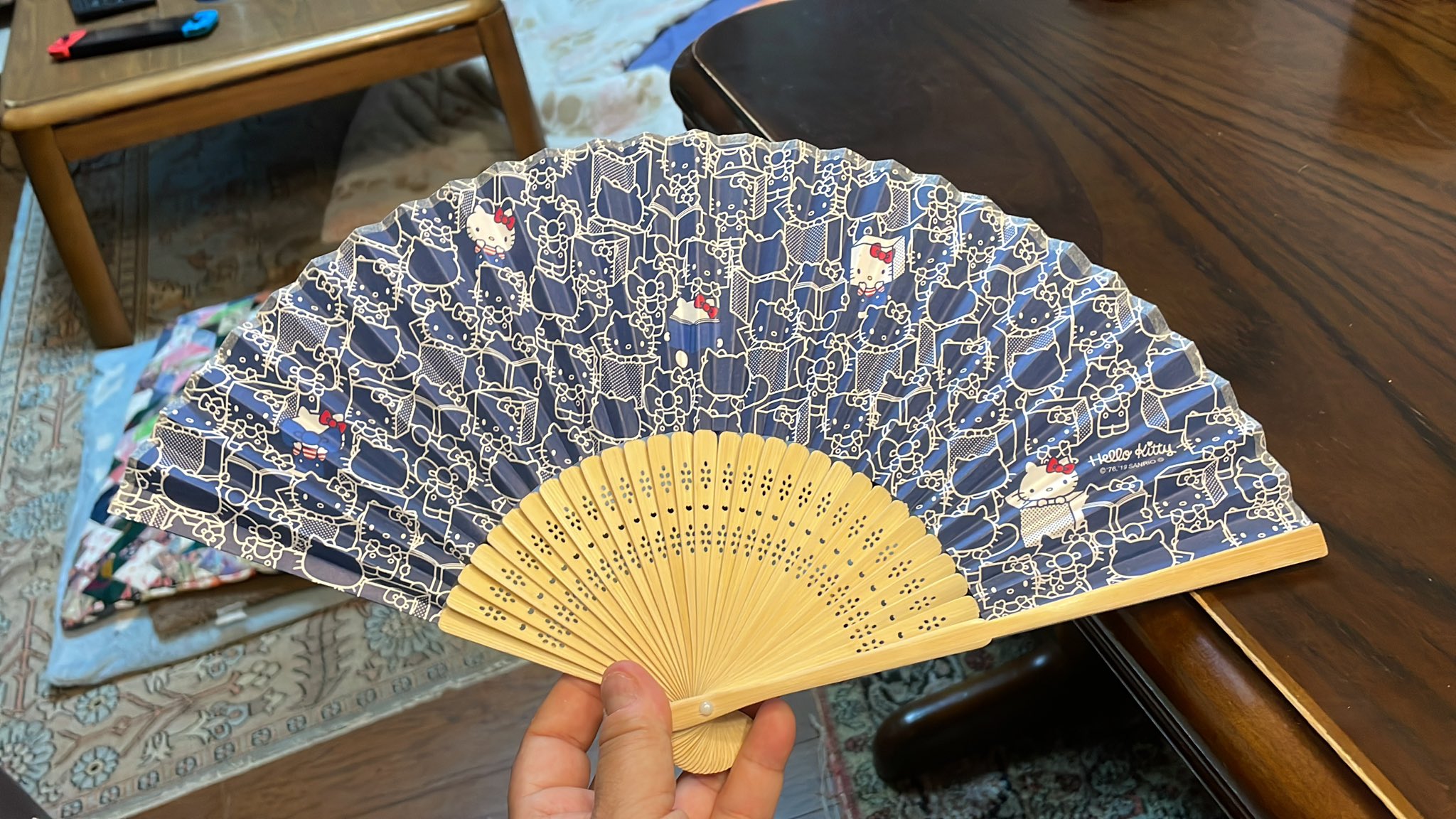 ハローキティ♡レトロ　根付け　MIEKO UESAKO タグ付き 未使用未開封】激レア ミエコウエサコ×ハローキティ 根付 - メルカリ