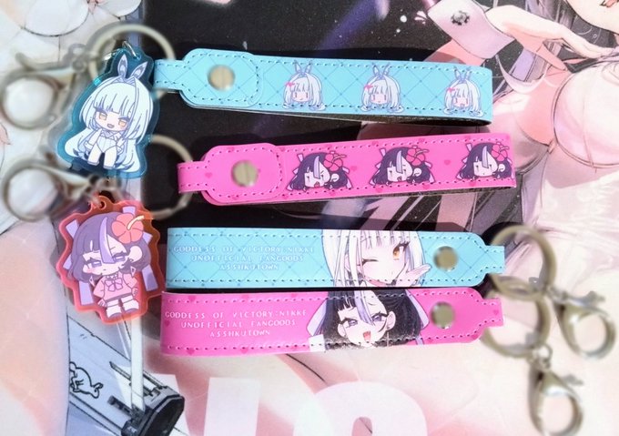 ブランとシュエンのバンドキーホルダー届いた～!!!
アクキーを一緒につけるとにするとよりかわいくなる…!!! 