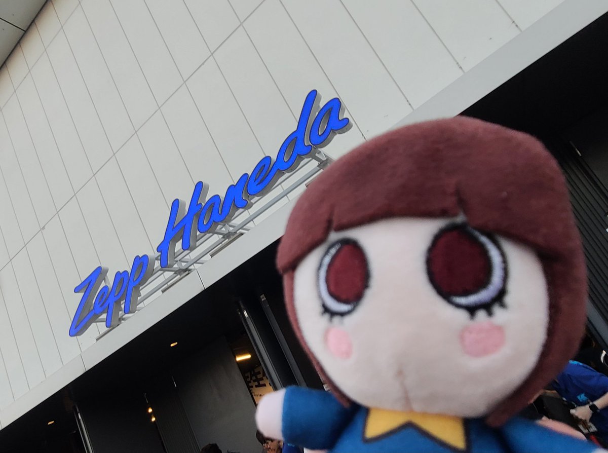 今日はともりさんのライブ…!