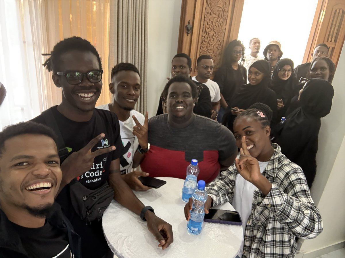 achinga_chris's tweet image. Clocked in to celebrate Ethereum at 10

@AyaHQ @LiskAfrika
@swahilipothub
@LisKHQ @element_pay 
@DecentrixAfrica 
@Projectmochang
#AyaHQxEthereumAt10
#NoBSZone
@ReginaldAlango