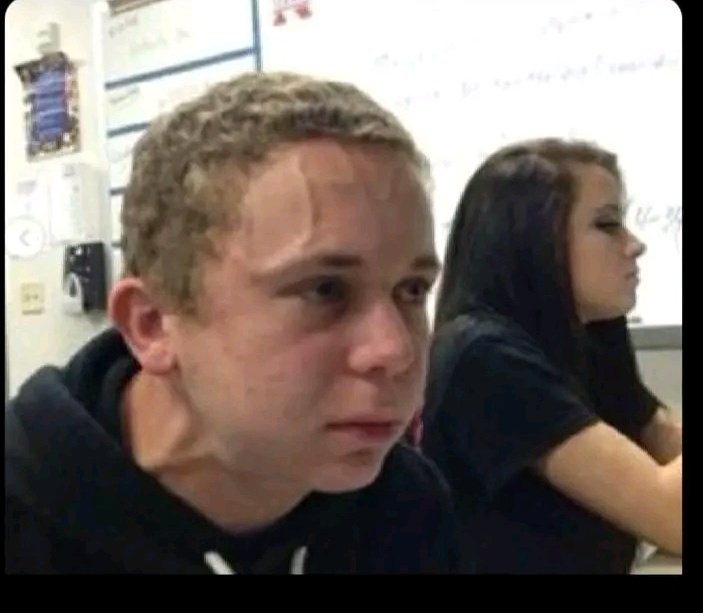 Ukiwa exam room room utoe mwakenya alafu uskie mkono imekushika kwa bega😭😭💀🤣