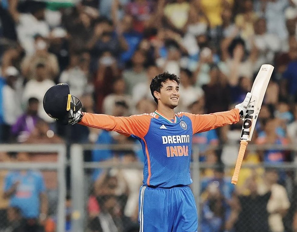 cricketchatroom's tweet photo. ABHISHEK SHARMA – THE NEW T20i KING!
#abhisheksharma climbs to the top, becomes the No.1 ranked T20I batter in the world. https://t.co/B0wPDJfZsJ