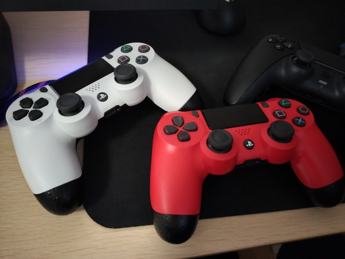 MERKA-G様にPS4コンをカスタムして頂きました✨操作性が良くて気に入っ