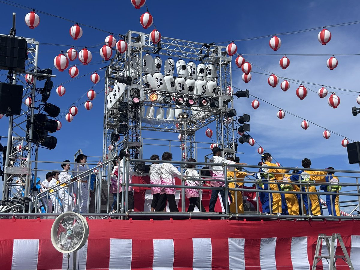 takatsuki_mtr's tweet photo. 万博に行ってきました！
7/27は高槻音頭を。
7/29は高槻ウェーブを。 https://t.co/9UH9Z5DMUW
