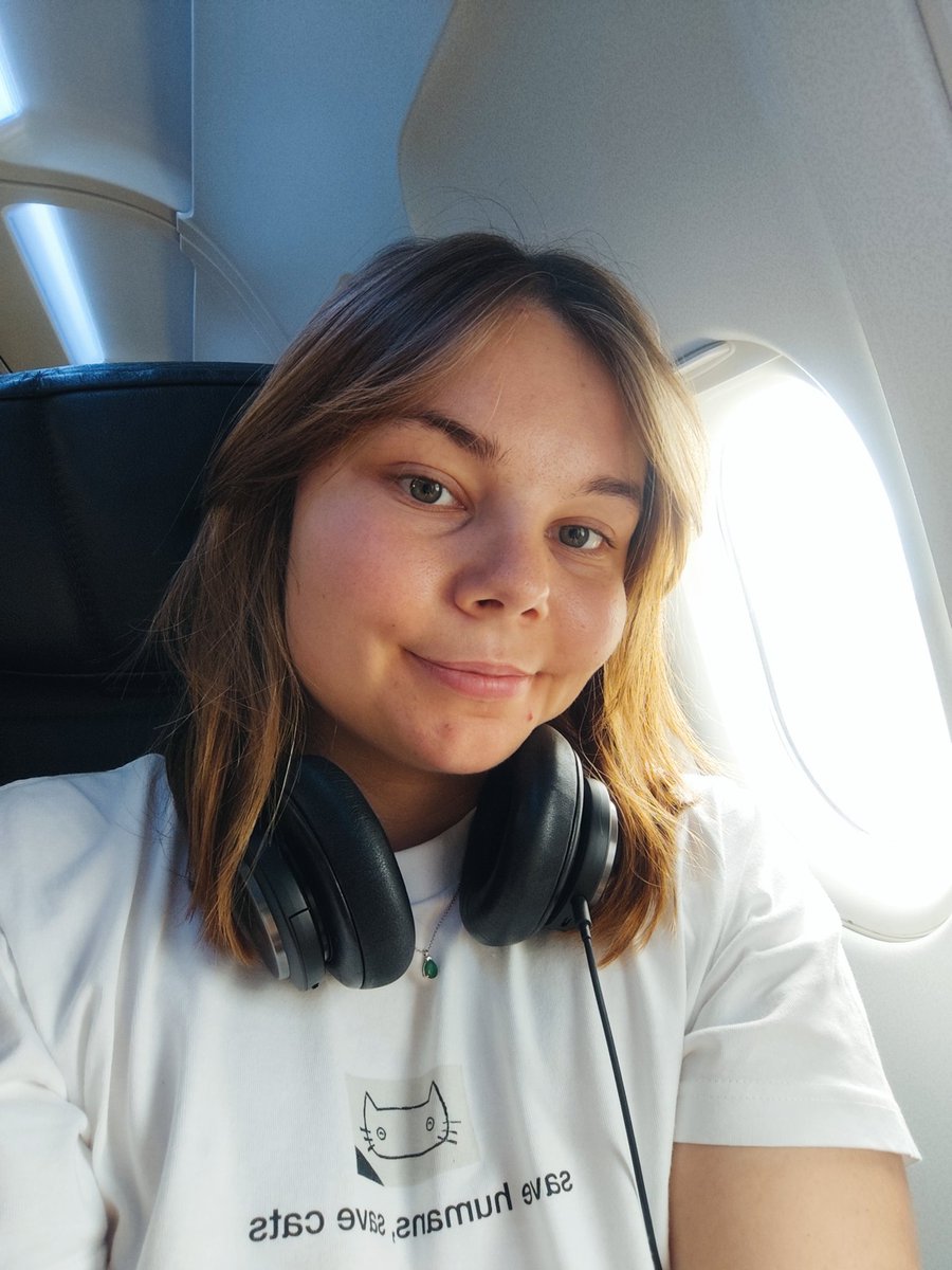 Liv 💫 tweet media