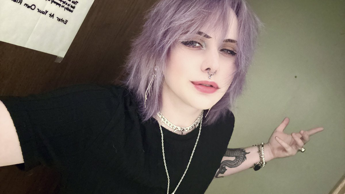 Purple won the vote 👾🦄💜 my favorite hair color I’m never going back to any other color omg