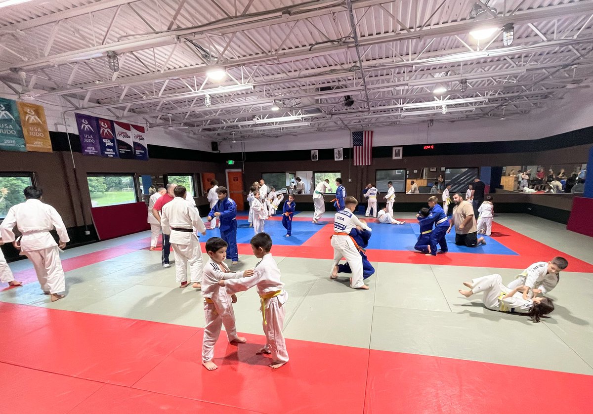 Yesterday, my friends Mikhail Kozitskiy, 1st Vice President of <a href="/usasambo/">USA Sambo</a> &amp; Bob Clark, Head Coach of USA Sambo, invited me to Mikhail’s dojo, <a href="/YawaraForce/">Yawara Force</a> Judo/Sambo, to meet Guram Tushishvili (2x World Judo Champion &amp; Olympic Judo Silver Medalist), Giorgi Kavtaradze (European