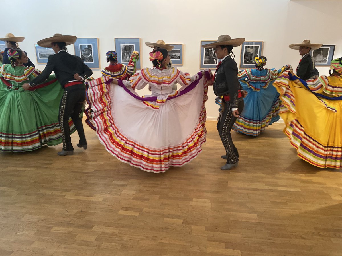 Embajada de México en España (@embamexesp) on Twitter photo De gira en 🇪🇸, el Ballet Folclórico de la <a href="/udec_oficial/">Universidad de Colima</a> 🇲🇽💃 visitó <a href="/EmbaMexEsp/">Embajada de México en España</a> y ofreció una presentación especial llena de color y tradición 🎭🎶 ¡Orgullo mexicano en el <a href="/IMEXEsp/">Instituto Cultural de México en España</a>! 🎉✨🇲🇽🇪🇸 #CulturaMexicana De gira en 🇪🇸, el Ballet Folclórico de la <a href="/udec_oficial/">Universidad de Colima</a> 🇲🇽💃 visitó <a href="/EmbaMexEsp/">Embajada de México en España</a> y ofreció una presentación especial llena de color y tradición 🎭🎶 ¡Orgullo mexicano en el <a href="/IMEXEsp/">Instituto Cultural de México en España</a>! 🎉✨🇲🇽🇪🇸 #CulturaMexicana