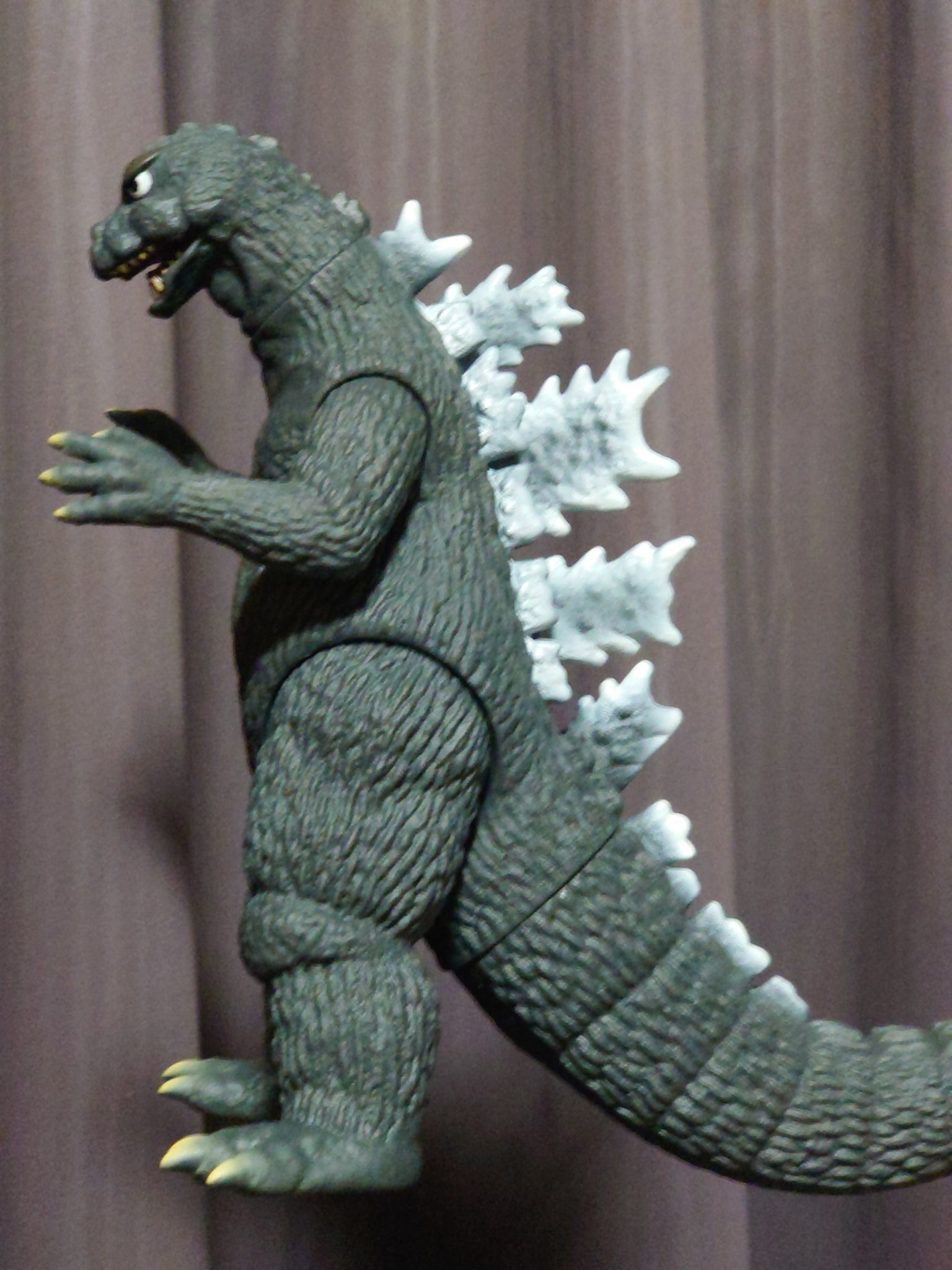ソフビではない　硬い素材です　個人作かも ソフビ進捗 - LUTRA LUTRA LUTRA