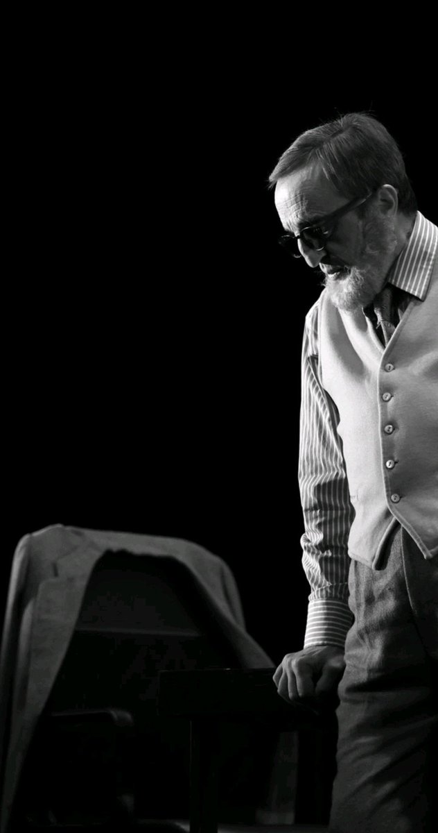 Irailean ekingo diogu ezin hobeto, gure #Bilbo maitatuan bertan! 
En septiembre #KORTXOARENDILEMA / #ELDILEMADELCORCHO  <a href="/Pabellon6/">Pabellón Nº 6</a> share.google/B5tYbou8cYlcNW…
#antzerkia #euskaraz #teatro #thrillerdeenredo #PatxoTelleria #MireiaGabilondo <a href="/Mikel_MartinezA/">Mikel Martinez</a> <a href="/RAMONBAREA5/">RAMON BAREA</a> <a href="/BilbaoKultura/">Bilbao Kultura</a>